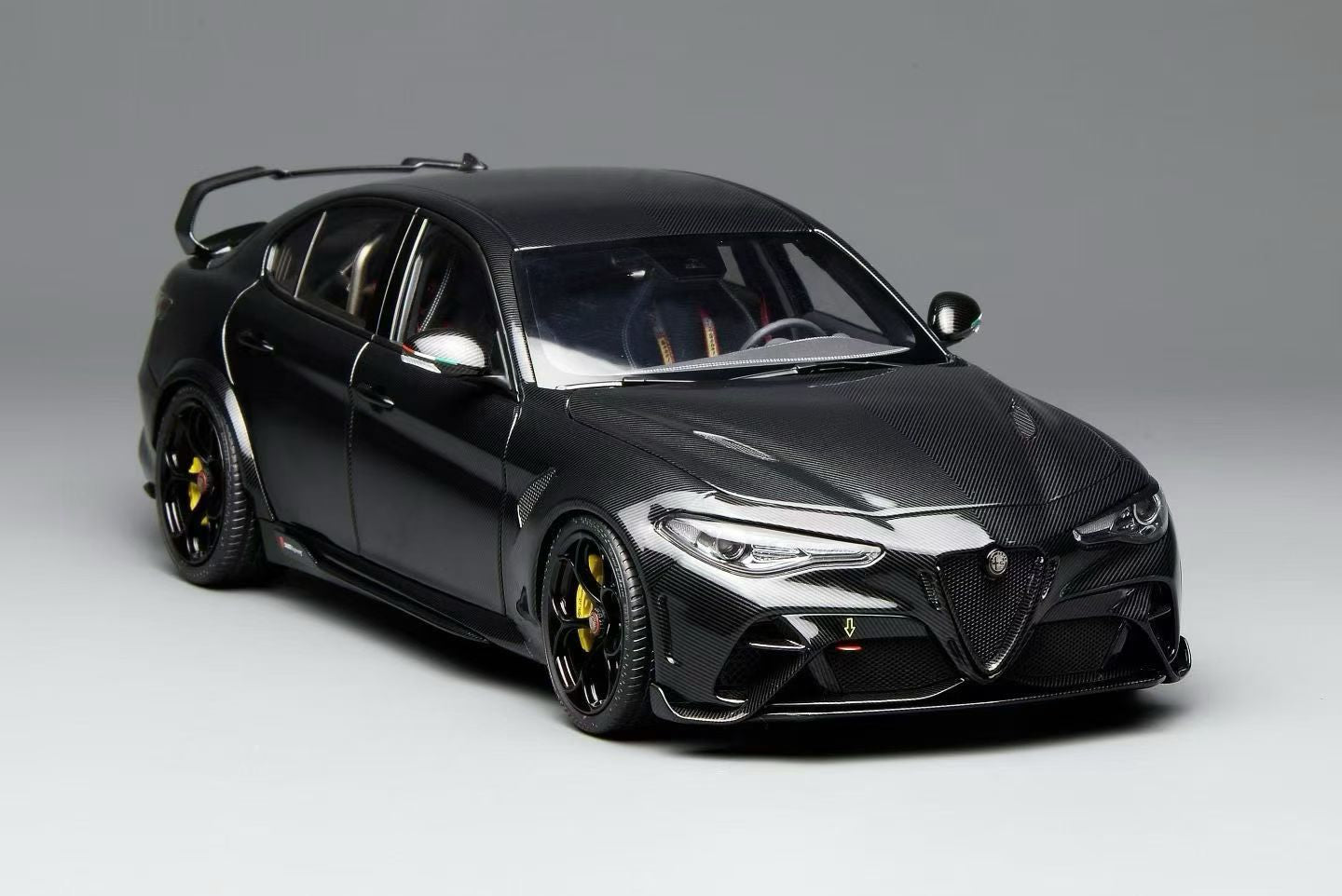 FIGURINE 1/18 GIRL GIULIA VROOM NOT PEINT FOR NOREV MINICHAMPS MITICA FIGURINE 1/18 GIRL GIULIA VROOM NOT PEINT FOR NOREV MINICHAMPS MITICA