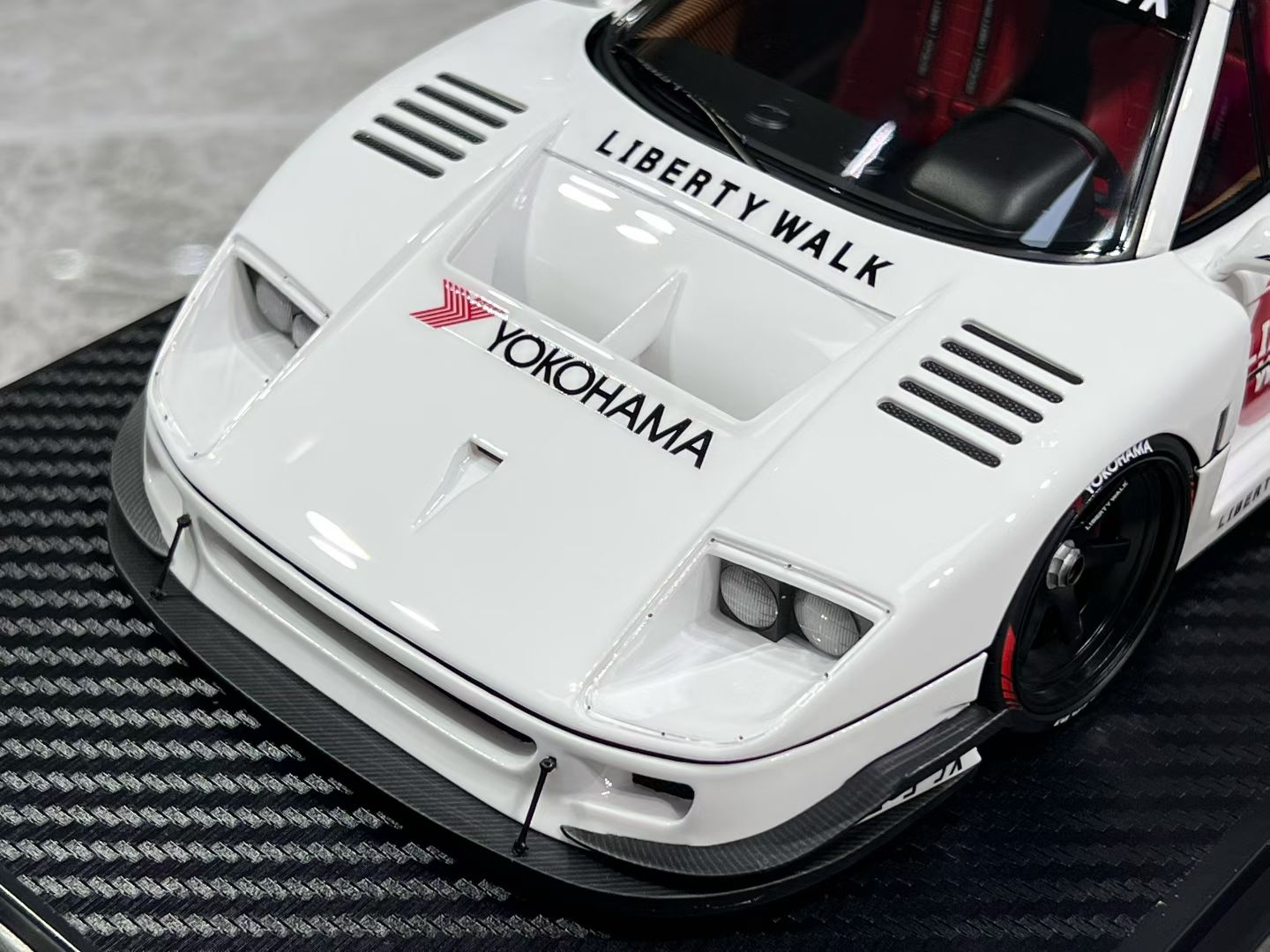 (Pre-Order) Ignition Models LBWK F40 1/18