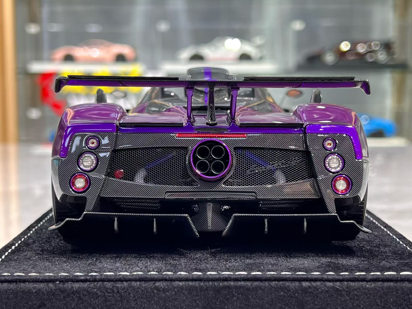 (Pre-Order) Henson & Heaven (HH Models) Zonda Specials 1/18