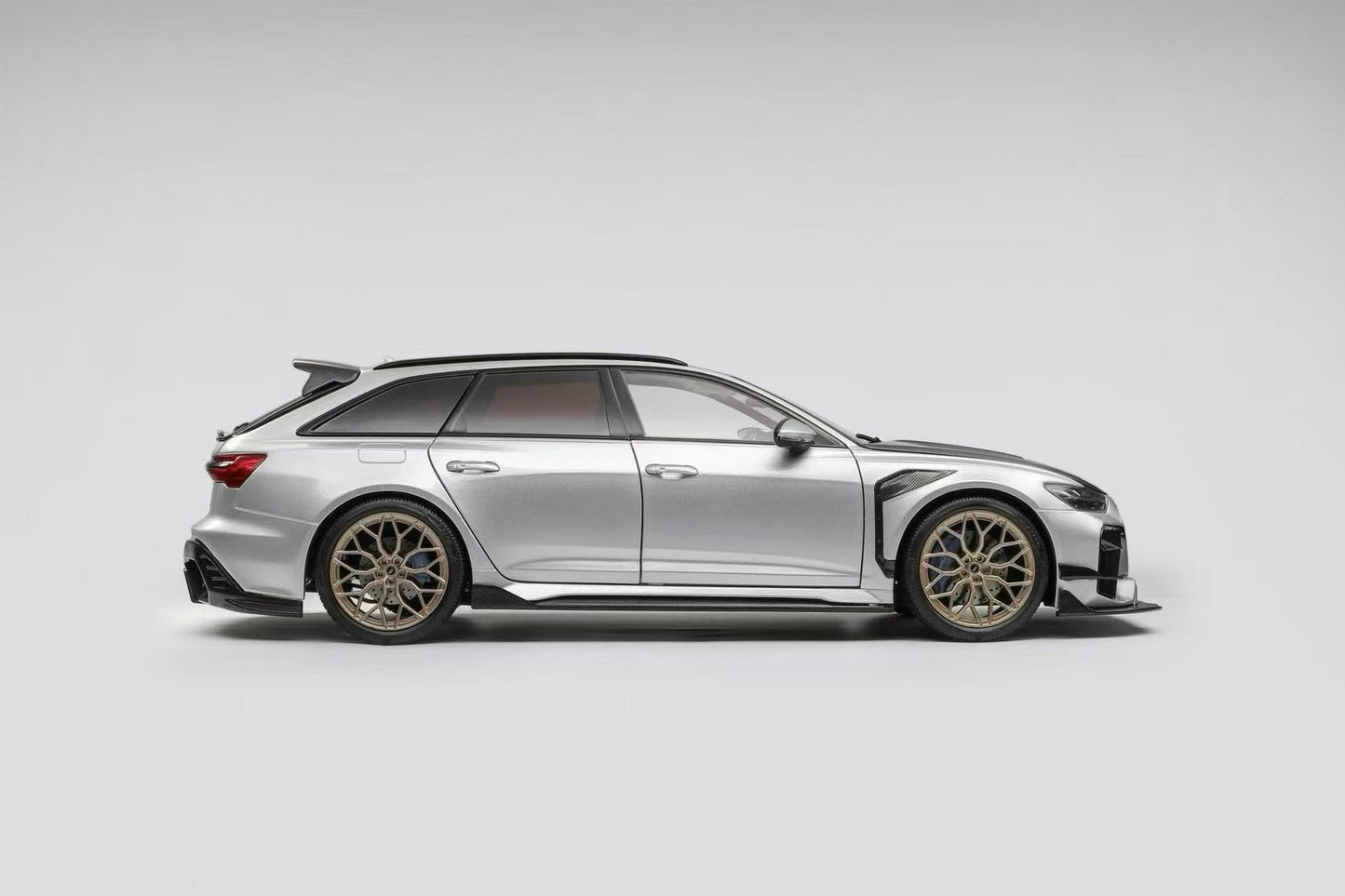 Kiloworks DarwinPRO Audi RS6 1/18