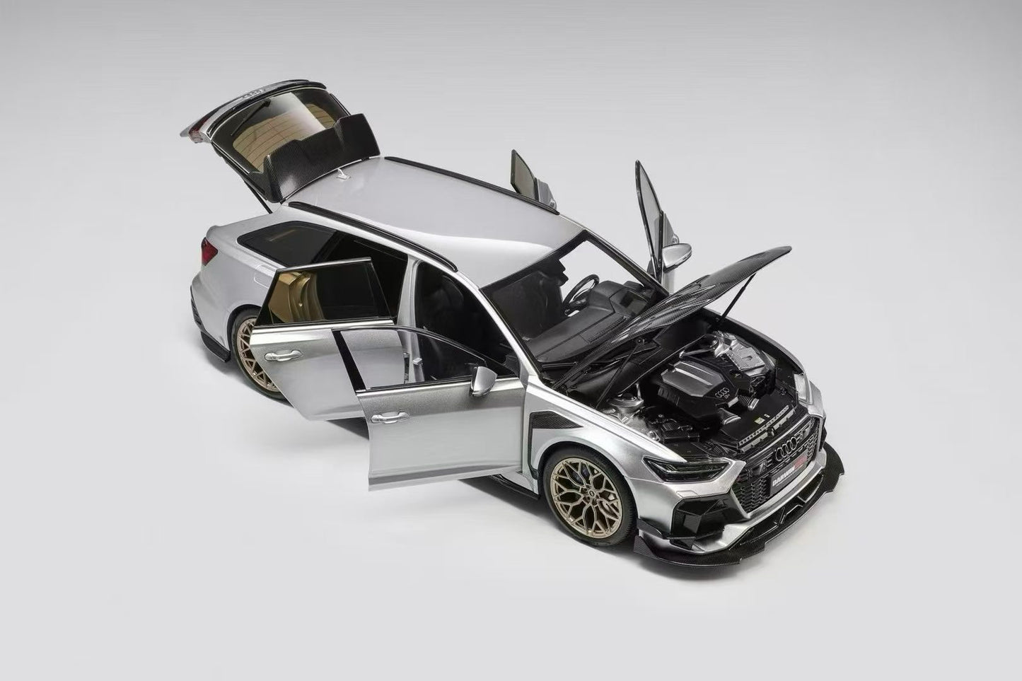 Kiloworks DarwinPRO Audi RS6 1/18