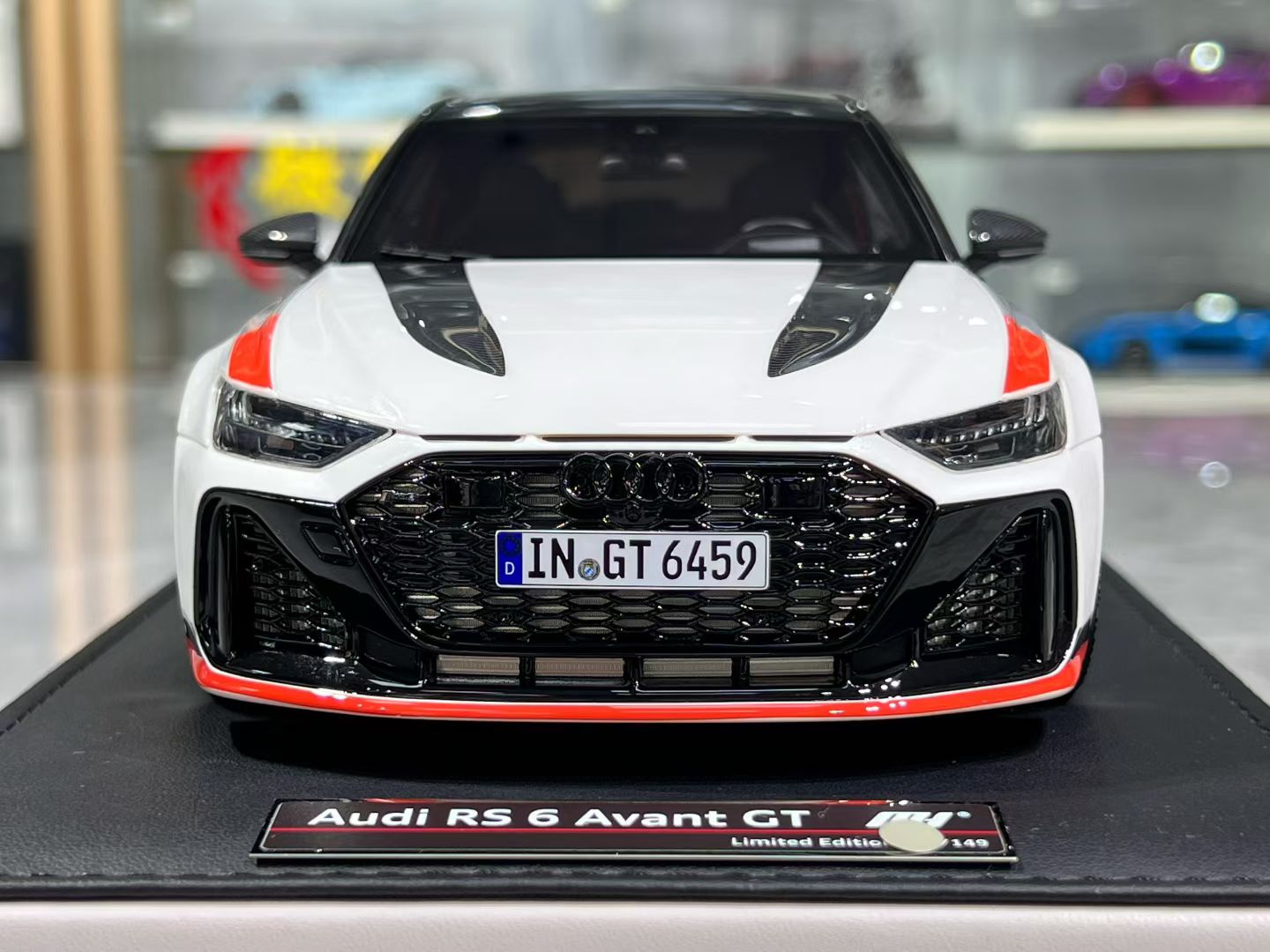 MotorHelix (MH) Audi RS6 Avant GT 1/18