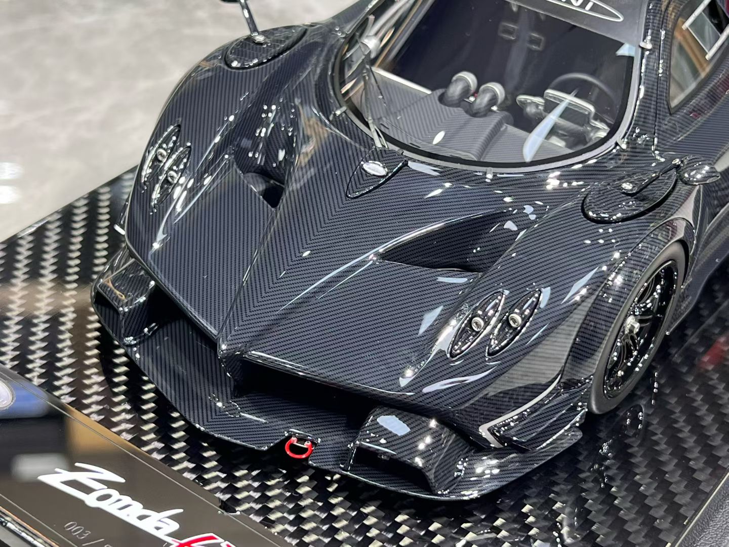 Kash Model Pagani Zonda R 1/18