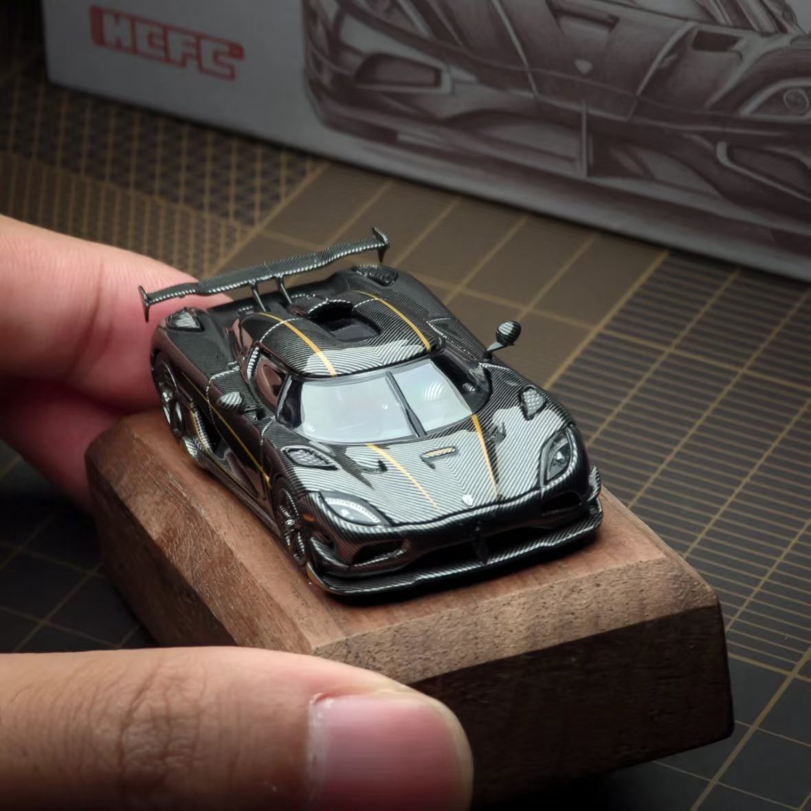 CE (Custom Edition) Agera RS 1/64