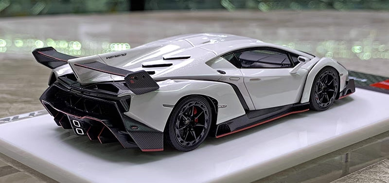 MakeUp Eidolon 1/43 Lamborghini Veneno