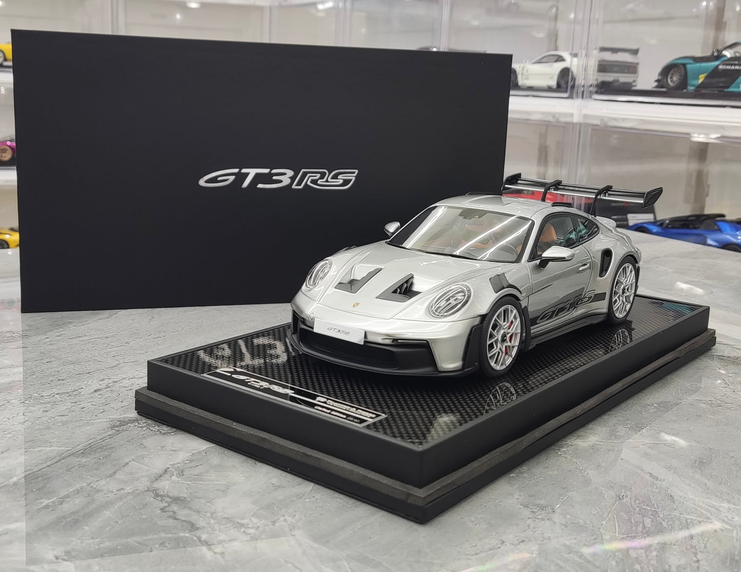 Timothy & Pierre (TP) 992 GT3RS 1/18